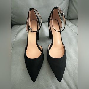 Ladies black dress heels - brand new